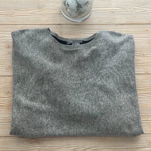 Vince Cashmere Black Colorblock Sweater – Size Small – Classic & Chic - Picture 4 of 6